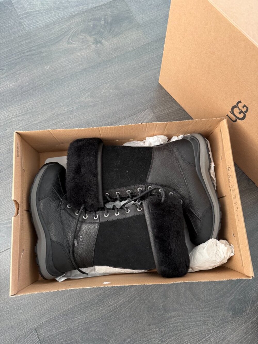 NWT- UGG- ADIRONDACK TALL III Tall Black Lace-Up Winter Boots! Super warm & cozy - Picture 2 of 6